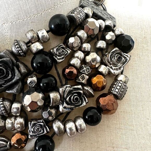 Rose silver tone and black chunky statement necklace - Picture 3 of 10